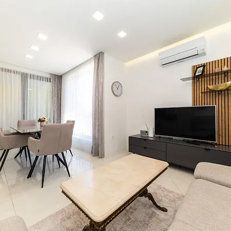 Porto Sole By Belmont Realty Διαμέρισμα