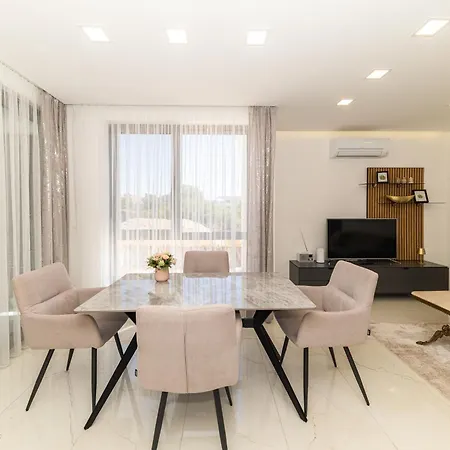 Porto Sole By Belmont Realty Διαμέρισμα *